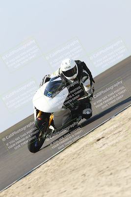 media/Sep-20-2025-TrackDaz (Sat) [[27f0cde673]]/B Group/1120am (Turn 2)/